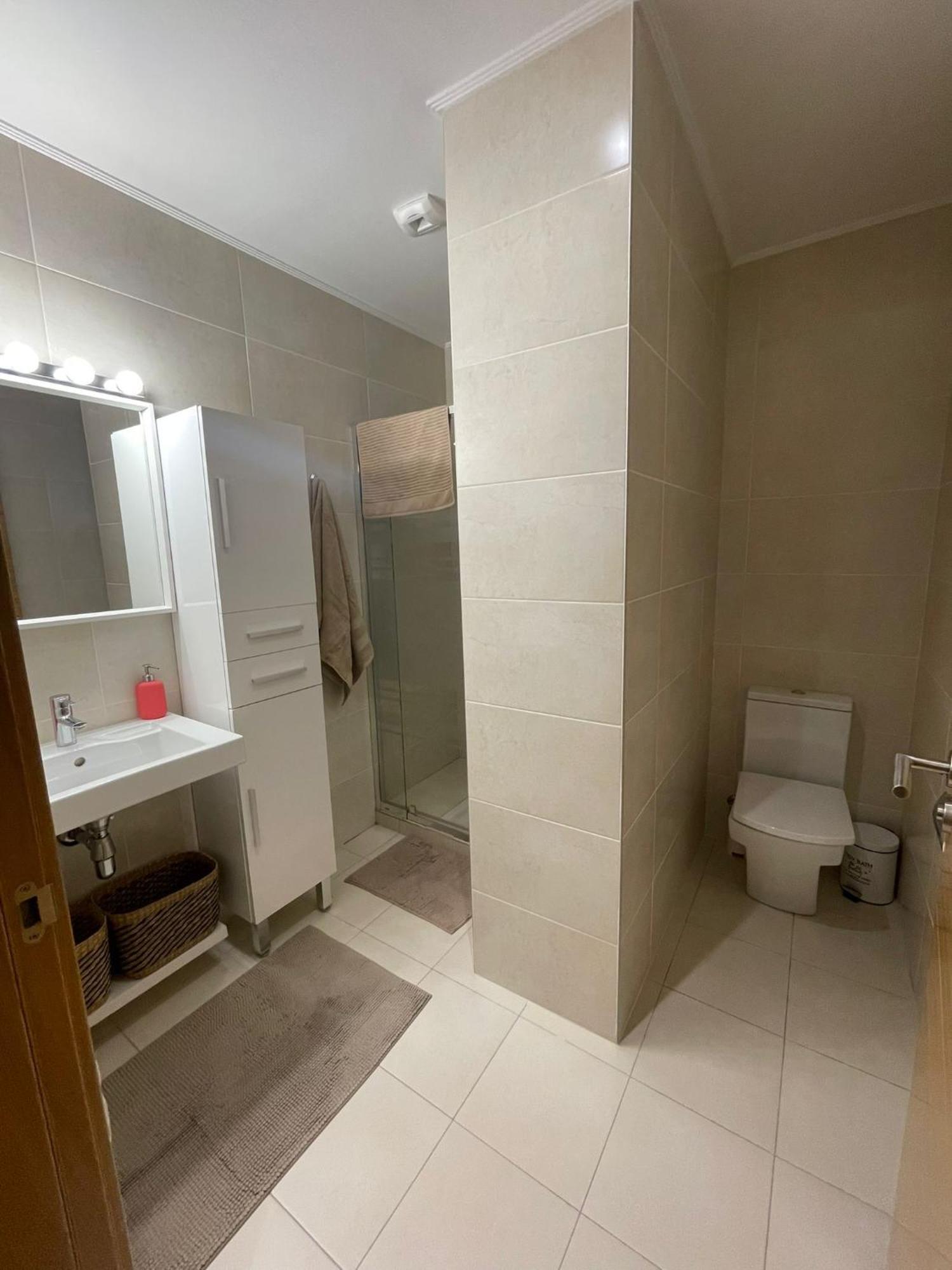 Modern Bilbao Apartment Баракалдо Екстериор снимка