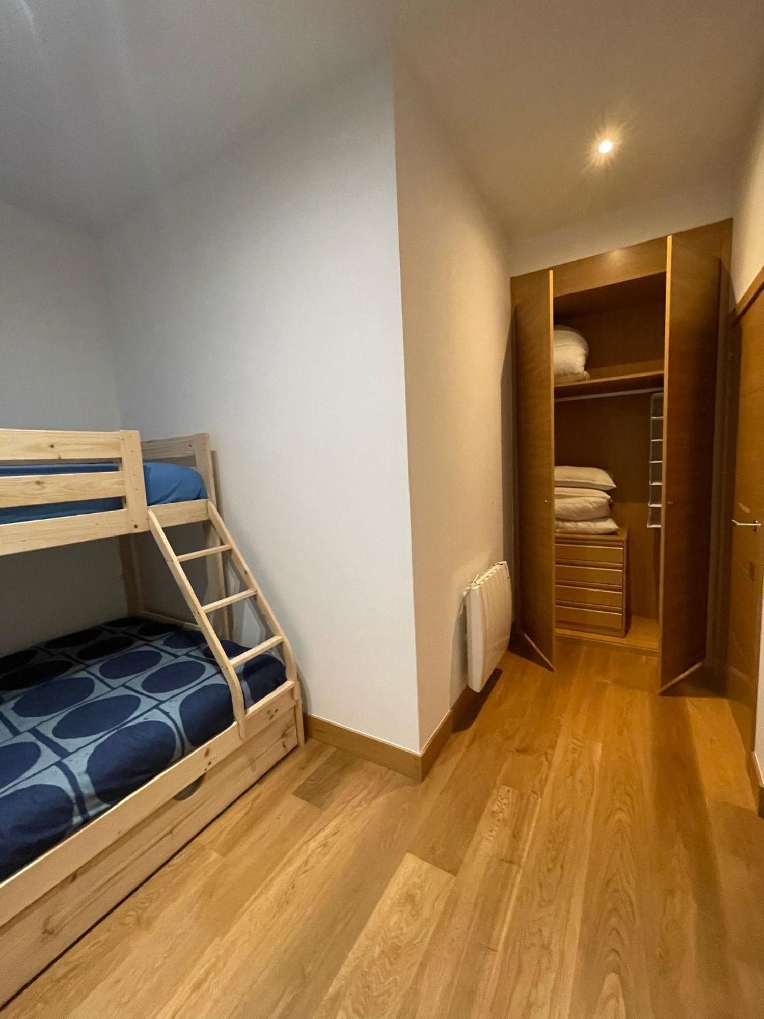 Modern Bilbao Apartment Баракалдо Екстериор снимка
